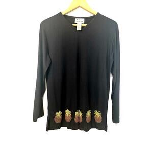 The Quaker Factory Women’s Black V-Neck Long sleeve Beaded Pineapple Shirt Small